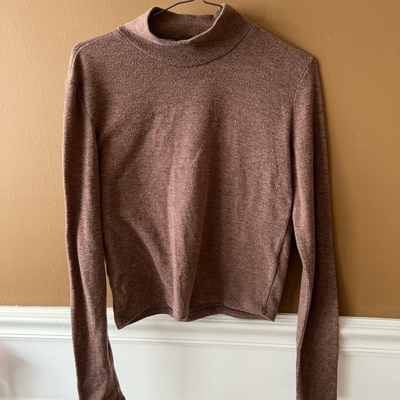 Zara Mock Turtleneck Cropped Lightweight Sweater Size Large - Picture 2 of 7